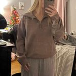 Amazon Trendy Queen Quarter Zip | M Photo 1