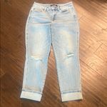 Judy Blue  Mid Rise Star Pocket Light Wash Distressed Jeans 7/28 EUC Photo 4