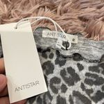 Antistar Gray leopard print long sleeve top Photo 3