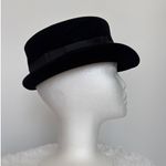 Vintage 50's French Black Velvet Cocktail Hat with Ribbon band retro veil style Photo 9