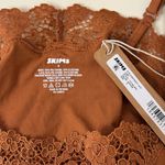 SKIMS  Fits Everybody Lace Cami in Bronze, Size Small Photo 3