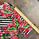 Rafaella  Scallop Scoop Neck Stripes Pink Floral Top  Petite PXL Photo 1