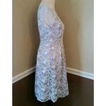 Silver & Ivory Floral Lace & Sequins Cocktail Party ModCloth Dress by Decode 1.8 Size 6 Photo 4