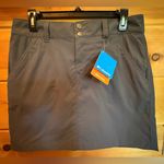 Columbia  Charcoal Skort Jupe-Short Active Fit NWT size 8 50UPF rated Photo 1