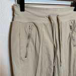 Athleta Athletes‎ Trekkie North Jogger Photo 2