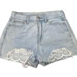 American Eagle  Blue Light Wash Lace Trim Cotton Denim Mid Rise Jean Short Size 4 Photo 0