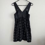 EXPRESS  Black And White Windowpane Empire Waist Dress Size Small Satin V-neck Photo 5