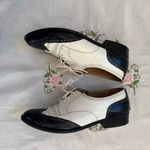 Salvatore Ferragamo Vintage 90s  Wingtip Spectator Oxfords in navy/white size 6 Photo 5