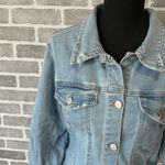Risen | LIGHT WASHED DISTRESSED JEAN JACKET | WOMENS SIZE LARGE | BUBBLE SLEEVE Photo 2