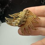 Vintage Lisner Textured Gold Tone Brooch Pin Signed Photo 12
