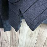 Vintage Studio 90 Cropped/Petite Gray Knit Top Size M Photo 1