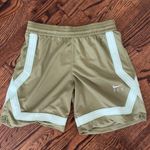 Nike  Fly Women’s Basketball Shorts Crossover Photo 0