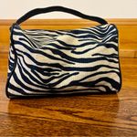 Estée Lauder Gently used once - in excellent condition from smoke free / pet free home Photo 3