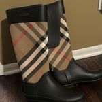 Burberry Rain Boots Photo 1