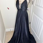Forever 21 NWT  Black Front Plunge Gown Photo 7