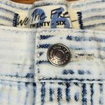 Free People Ivory Comb Frayed Denim Shorts NWT Size 26 Photo 4