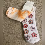 American Eagle  Outfitters AE White Boyfriend Tie Dye Yin Yang Flower Socks 2 Pk Photo 2