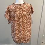 NWT Voy Neutral Floral Print Flutter Sleeve Top Sz L Tan Size L Photo 3