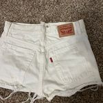 Levi's Levi’s White Denim Jean short Photo 3