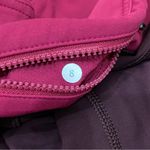 Lululemon  Illumina Crop Bordeaux Drama/Bumble Berry Crop Pant Size 8 Photo 9
