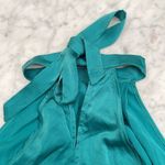 Women’s green craw neck shoulderless satins tank top Size XL Photo 2