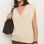 Banana Republic NWT Women's Cream Sweater vest size L Photo 0