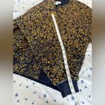 Jones New York Sz: M Bomber Jacket Gold Scroll-like All Over Abstract Pattern. Photo 6