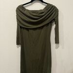 Elegant Olive Green Off Photo 1