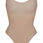 SKIMS  EVERYDAY SCULPT BODYSUIT Clay size S‎ NWT Photo 0