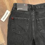 Urban Outfitters BDG NWT 90s Hi Rise Distressed Shorts Size 28 Photo 11