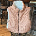Cozy Reversible Puffer Vest Sleeveless Jacket Womens XL Beige Tan Trendy New Photo 10