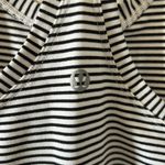 Lululemon  Women’s Cool Racerback II Hype‎ Stripe Black White Size 8 Photo 7