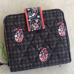 Vera Bradley  Mini Zip Wallet Houndstooth Brown Photo 1