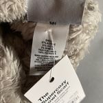 Sonoma the supercozy cowl scarf
Grey Knit Infinity Scarf New OSFA NWT Photo 1