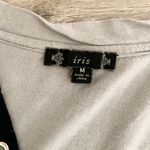 Urban Outfitters Grey Crisscross Front Detail Logo T-shirt M Photo 5