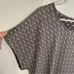 Alfani  Scoop Neck Blouse Gray White Geometric Photo 6