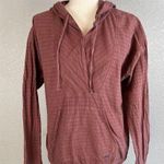 prAna  Womens Farin Texture Organic Cotton Pullover Hoodie Size L Burgundy Red Photo 0