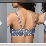 Lululemon  Straight Up Bra
Floral Sport White Multi size 6 in great condition Photo 4