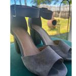 Urban Outfitters  chunky heel shoes open toe ankle strap suede grey size 7 Photo 5