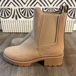 Rocket Dog  Iggie Chelsea Boot LIKE NEW Photo 1