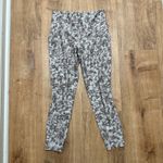 Athleta | Women's Gray Floral Print Salutation Stash 7/8 Tight Leggings, Size S Photo 2