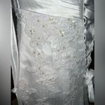 Elegant Maggie Sottero Lorie Strapless Lace Wedding Gown! White Size 8 Photo 9