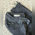 Universal Threads Size 6 Universal Thread Distressed Ankle Cropped Jeans Stretchy Mid Rise Photo 2