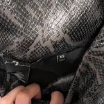 7 For All Mankind Grey Black Snakeskin Faux Leather Skinny Leggings XSmall NWT Photo 3