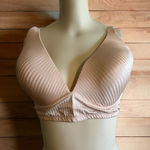 Adrienne Vittadini  LIGHT PINK  FULL‎ COVERAGE NO WIRE SIZE 38DD BRA Photo 0