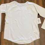 Zyia  
White Fitted Long Sleeve Tee Photo 0