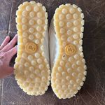 Oncept Women's Toronto Travelist F25 Wheat Sneakers White Size 8 Photo 7