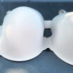 Old Navy 48 DD Molded Cup Bra. 48 DD Photo 2