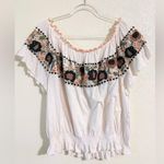 Free People sienna Off-Shoulder embroidery White Top
Size: M Photo 1
