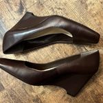 Chadwick's  COLLECTION Chocolate Brown Leather Pumps Wedge Heels Size 6.5 Photo 5